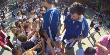 Manzano y Gatell, en la firma de autógrafos.